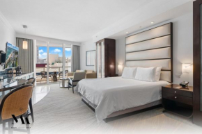 FontaineBleau Resort Balcony w Ocean and City View
